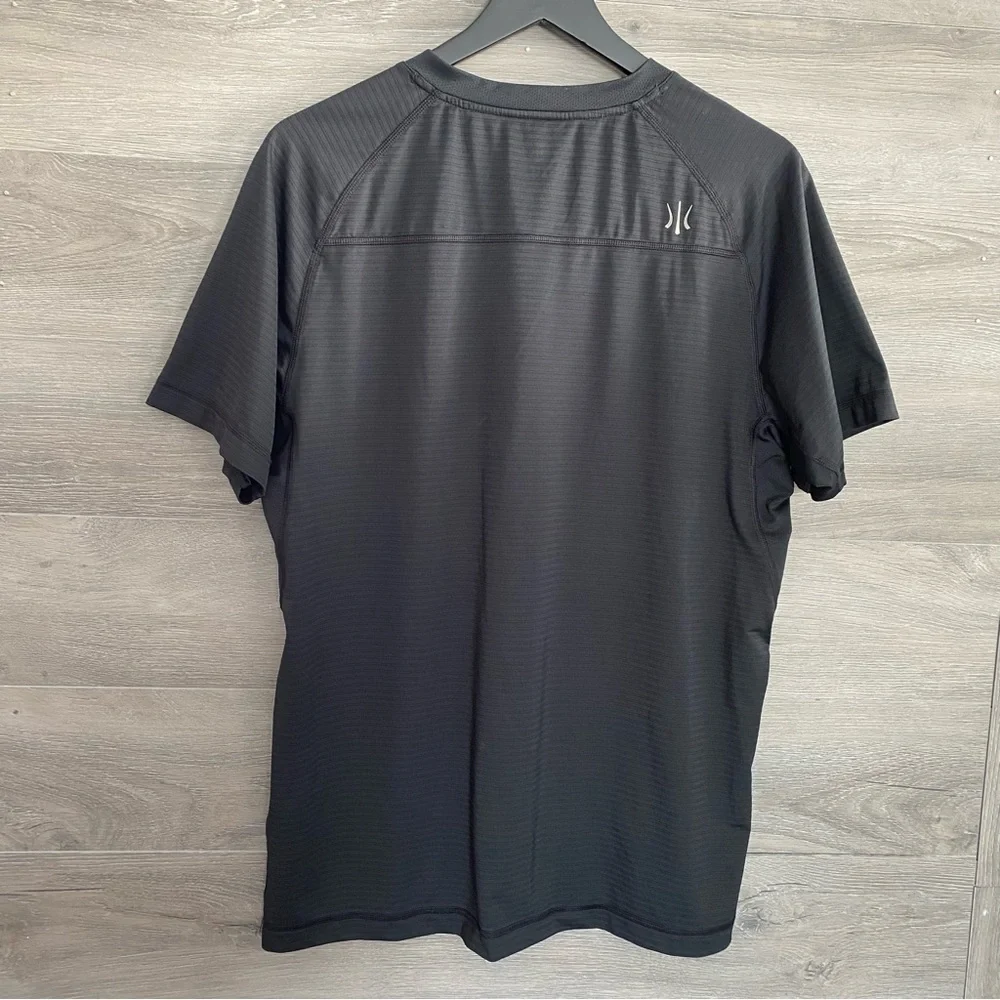 Rhône Performance Tee - Picture 6 of 7